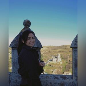 Meet your Posher, Meena